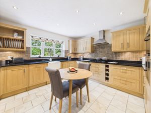 Kitchen- click for photo gallery